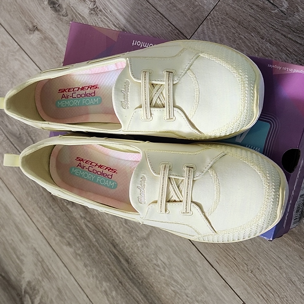 SALE💥NIB💛SKECHERS TOPNOTCH SNEAKER - Picture 2 of 9